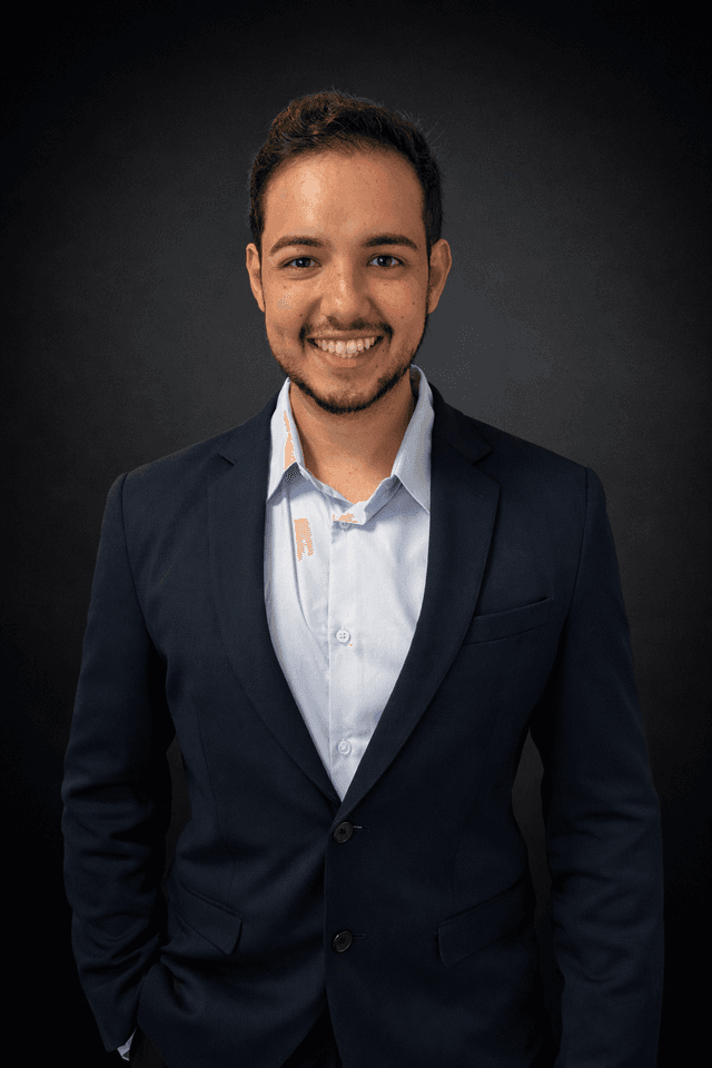 Adriano Freire - Assessor de Investimentos